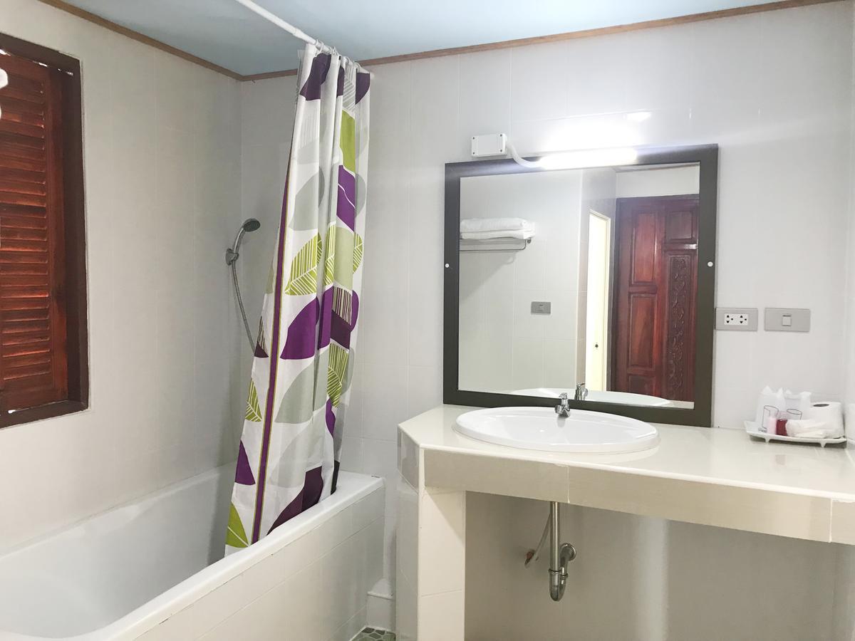 Toh Buk Seng Ayutthaya Hotel Экстерьер фото