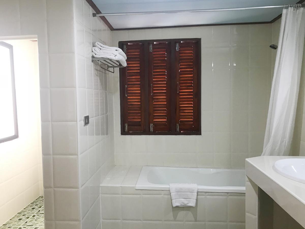 Toh Buk Seng Ayutthaya Hotel Экстерьер фото