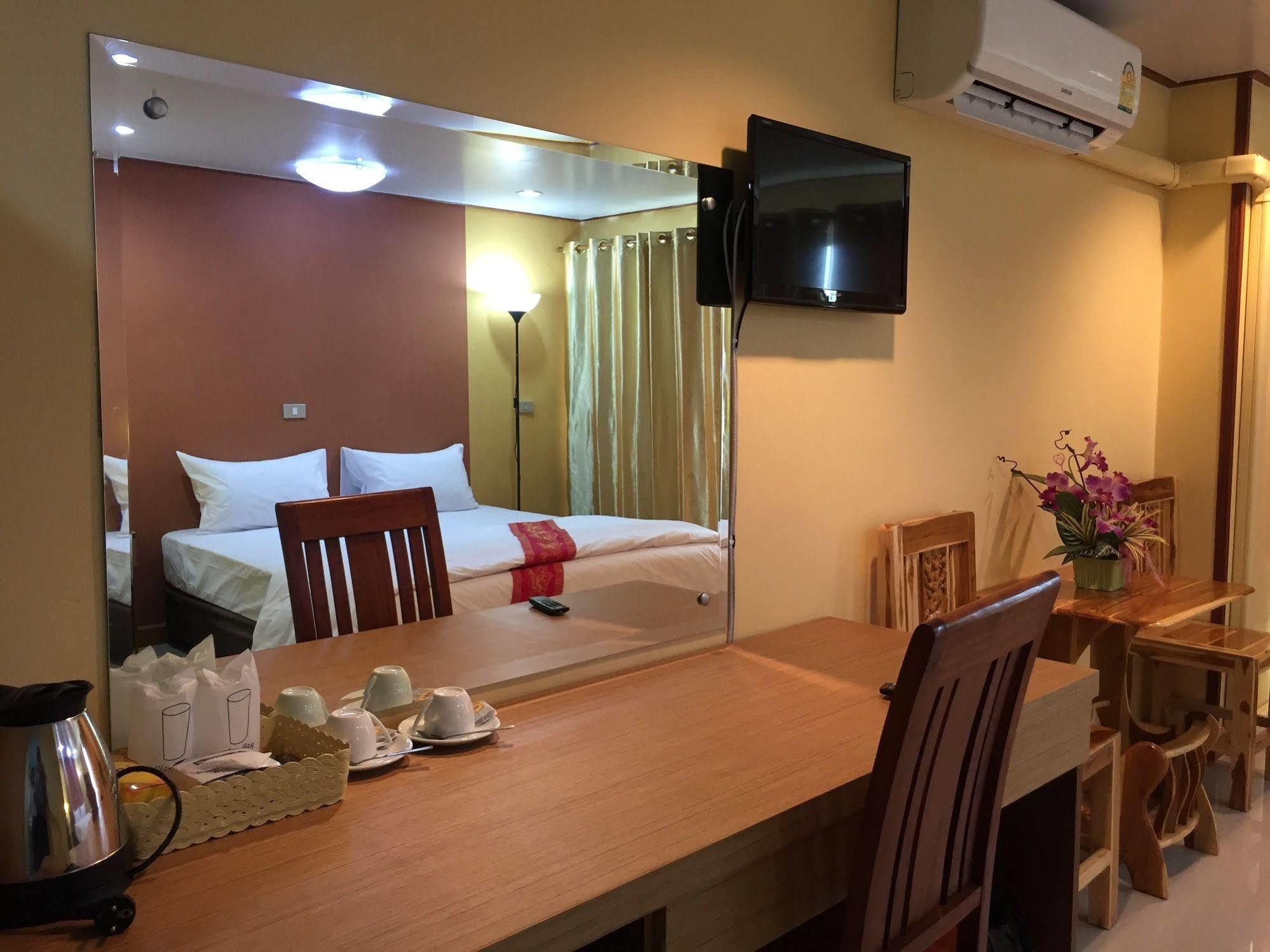 Toh Buk Seng Ayutthaya Hotel Экстерьер фото