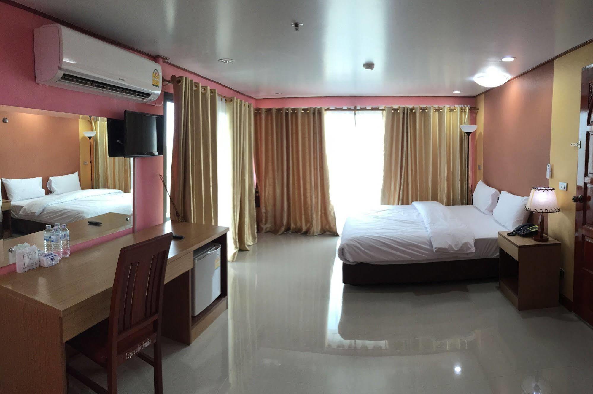 Toh Buk Seng Ayutthaya Hotel Экстерьер фото