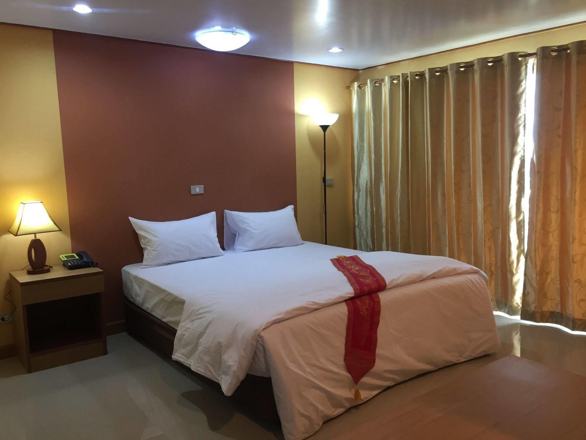 Toh Buk Seng Ayutthaya Hotel Экстерьер фото